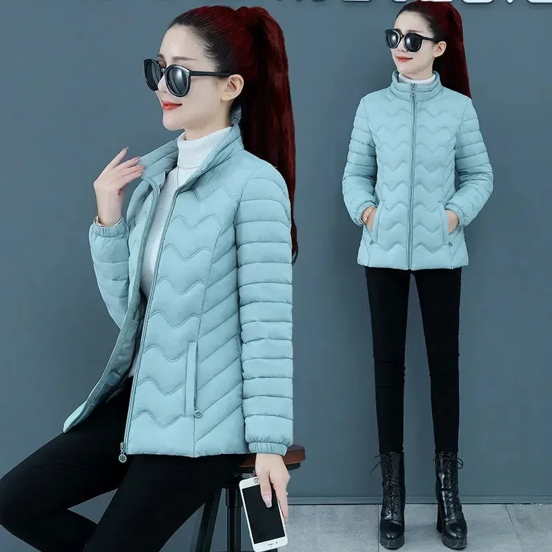 Sigutan Autumn Winter New Jacket Women Short Parka Jacket Solid Coats Female Cotton Pdded Parkas Lady Thick Slim Outwear Coats
Sigutan Autumn Winter New Jacket Women Short Parka Jacket Solid Coats Female Cotton Pdded Parkas Lady Thick Slim Outwear Coats