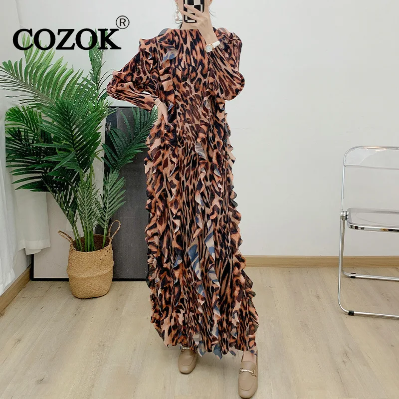 

Женское платье с леопардовым принтом COZOK, весеннее Плиссированное облегающее свободное платье, элегантный повседневный Новый темпераментный корсет WT5017, 2024