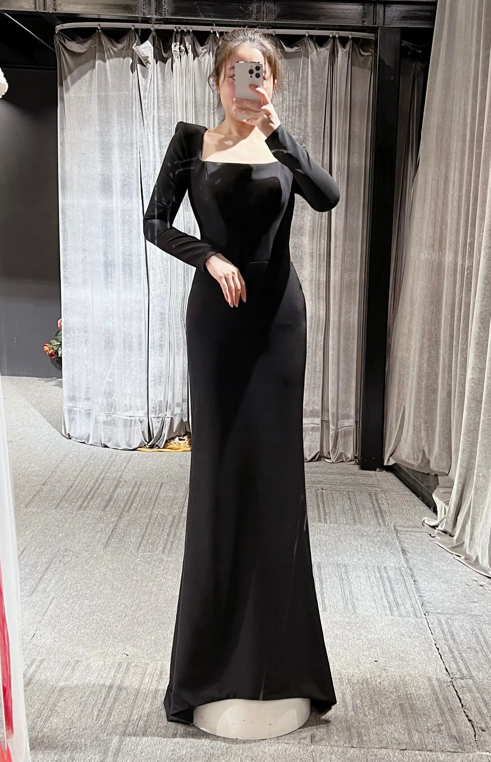 

Женское вечернее платье в пол, черное бальное платье из крепа с длинными рукавами и квадратным вырезом, 2023