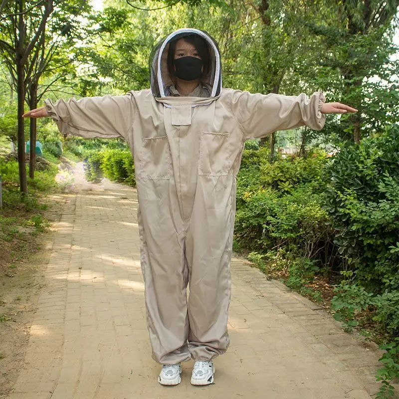 

Full set of breathable and specially designed thickened jumpsuit bee clothing with anti bee hat for catching and raising bees