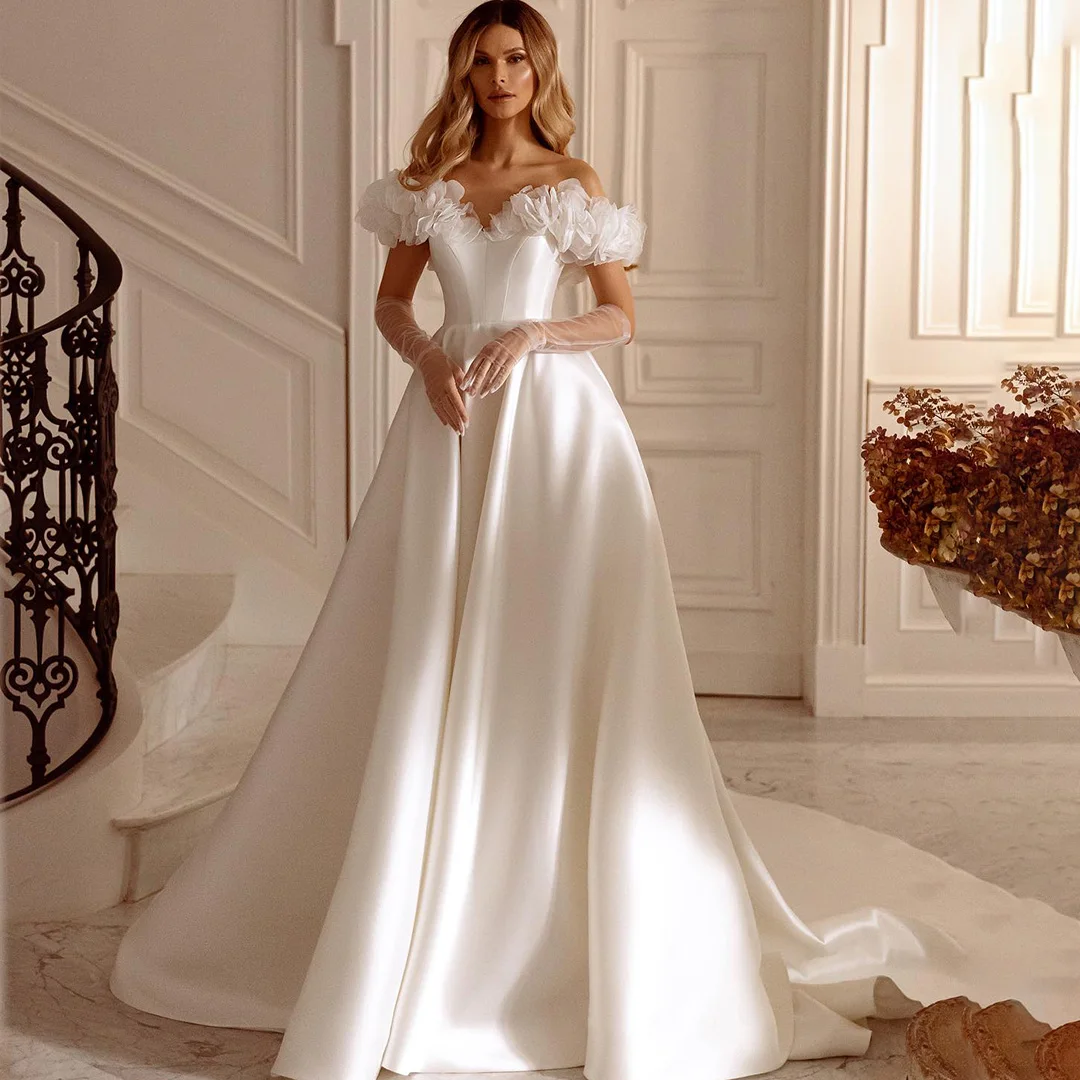 POMUSE Sexy Sweetheart Wedding dress pleat Backless Floor-Length Wedding Bride Gown Custom Made Vestido De Novia for Women
POMUSE Sexy Sweetheart Wedding dress pleat Backless Floor-Length Wedding Bride Gown Custom Made Vestido De Novia for Women