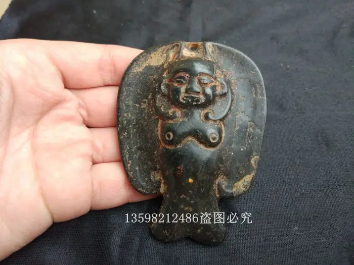 Antique jade collection Hongshan culture Black iron meteorite decorated a figure pendant Old and old articles Copper
Antique jade collection Hongshan culture Black iron meteorite decorated a figure pendant Old and old articles Copper