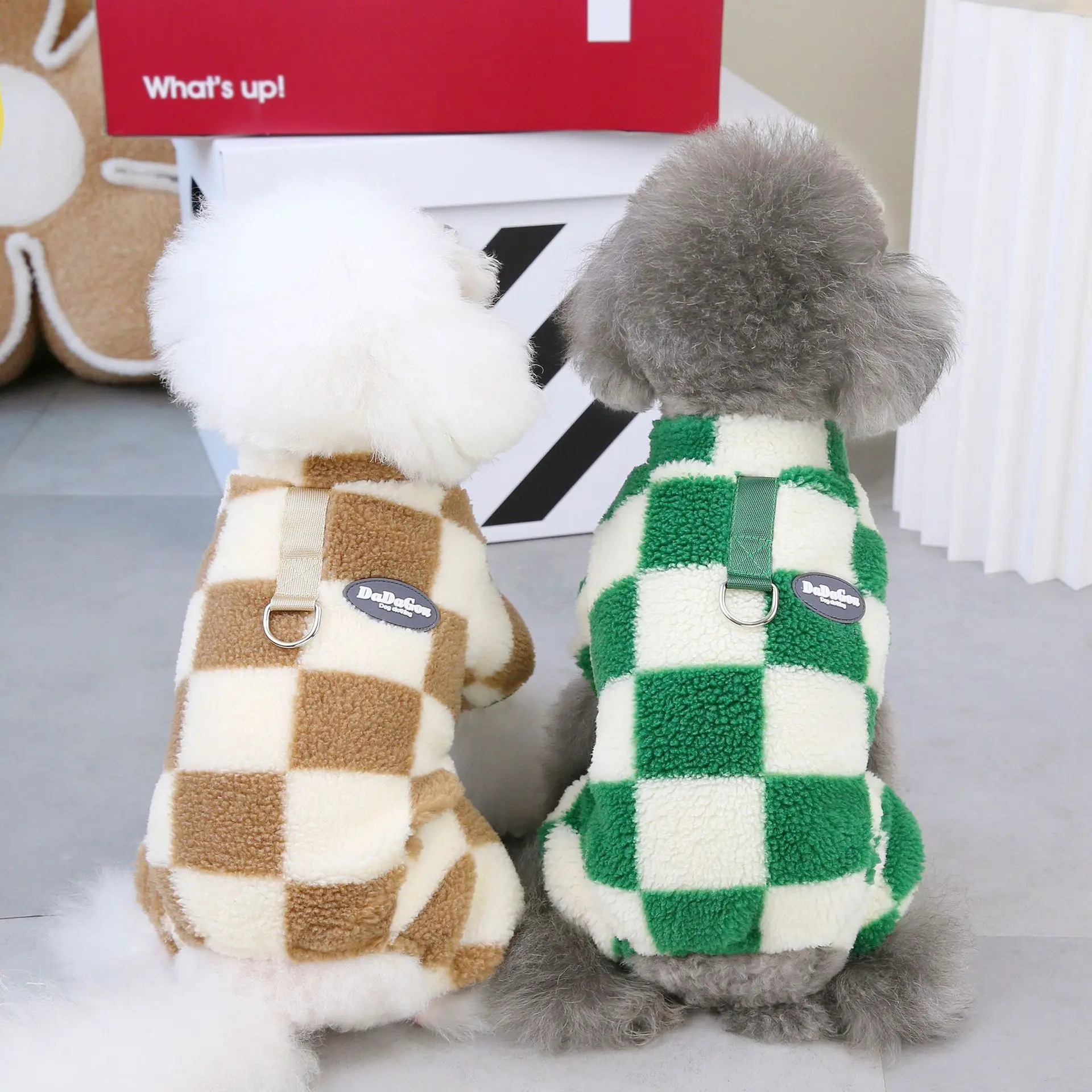 Pet Clothing Autumn and Winter Dog Clothes Teddy Cat Pet Clothes with Pull Ring Plaid 4 Leg Fleece
Pet Clothing Autumn and Winter Dog Clothes Teddy Cat Pet Clothes with Pull Ring Plaid 4 Leg Fleece