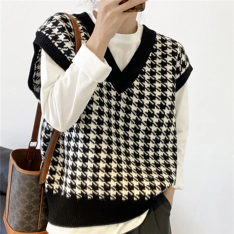 Houndstooth Knitted Vests Women 2023 Autumn Fashion Sleeveless V-neck Sweater Vest Woman Korean Loose Pullover Top Chaleco Mujer
Houndstooth Knitted Vests Women 2023 Autumn Fashion Sleeveless V-neck Sweater Vest Woman Korean Loose Pullover Top Chaleco Mujer