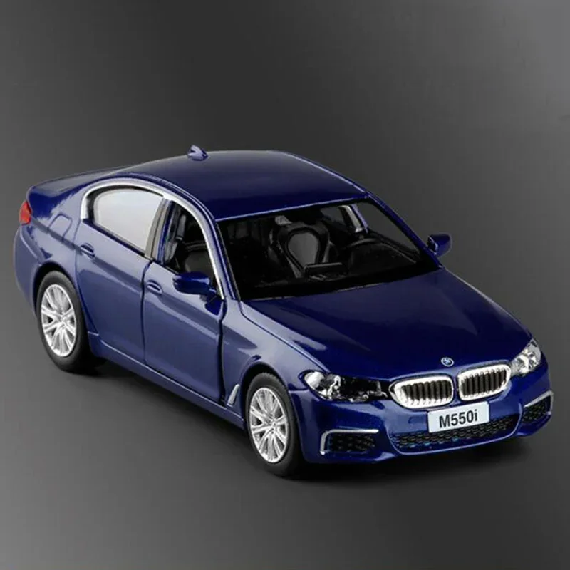 

1:36 BMW 550i Alloy Diecast symulacja luksusowe sportowe modele samochodów wycofać zabawki dla dzieci dla dzieci Collection F211