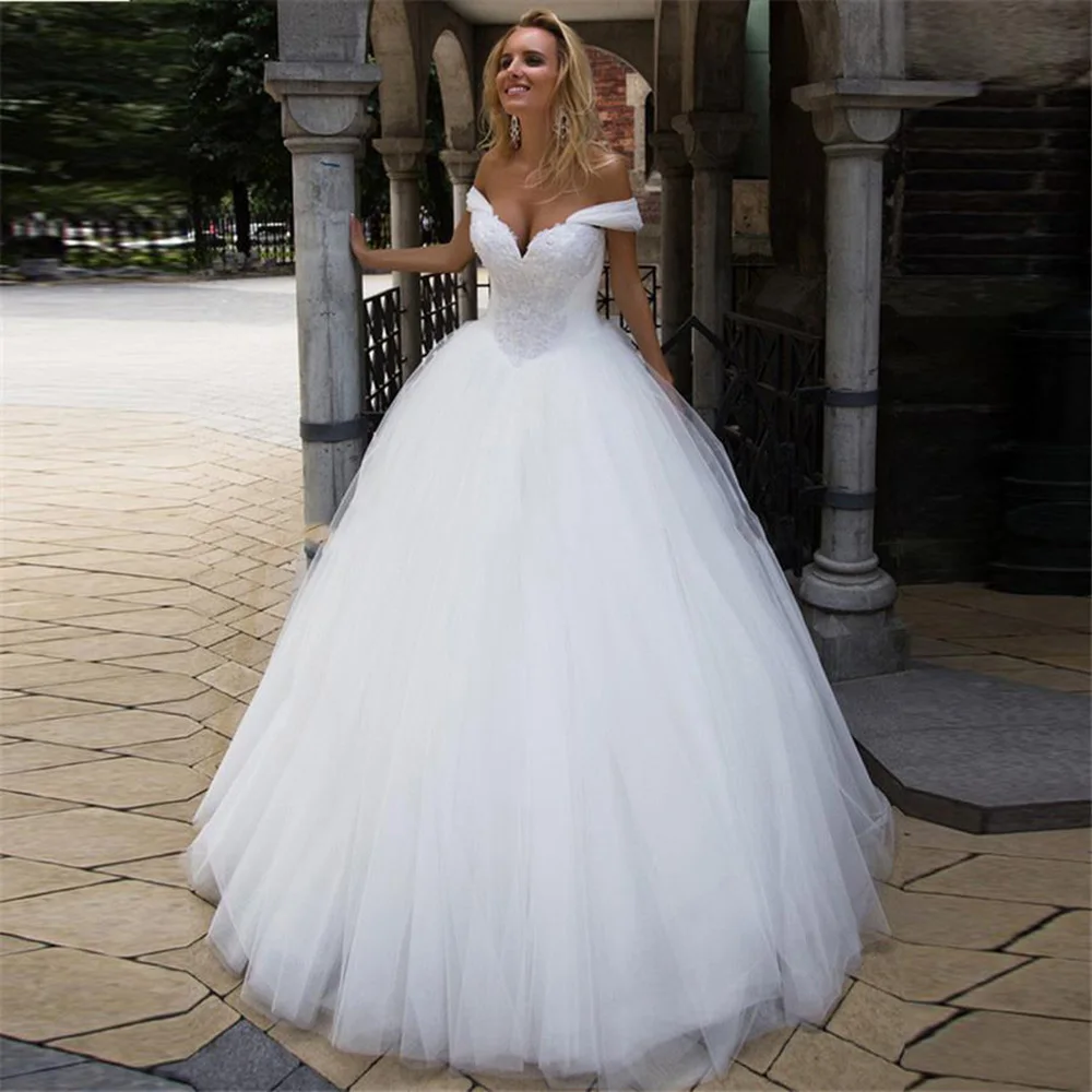 Classical Ball Gown Wedding Dresses V Neck Off Shoulder Sleeveless Bridal Dress Tailor Made Lace Woman Clothing
Classical Ball Gown Wedding Dresses V Neck Off Shoulder Sleeveless Bridal Dress Tailor Made Lace Woman Clothing