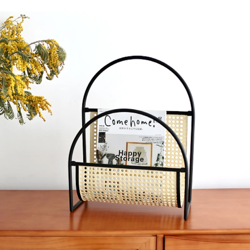 Japanese Metal Rattan Design Newspaper Racks Retro Living Room Sofa Bookshelf Storage INS Magazine Rack Book Shelf Furniture