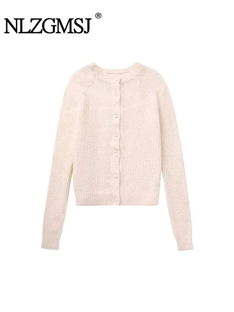 Nlzgmsj TRAF 2023 Autumn New Warm Women Solid Color Single Breasted Sweater Long Sleeve Loose Sweet Streets Cardigan
Nlzgmsj TRAF 2023 Autumn New Warm Women Solid Color Single Breasted Sweater Long Sleeve Loose Sweet Streets Cardigan