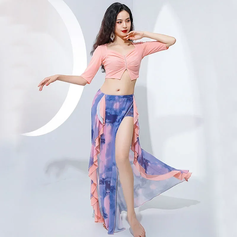 Hot 2022 Belly Dance Printed sexy oriental dance beginner practice clothes Top and split Skirt two-piece costume
Hot 2022 Belly Dance Printed sexy oriental dance beginner practice clothes Top and split Skirt two-piece costume