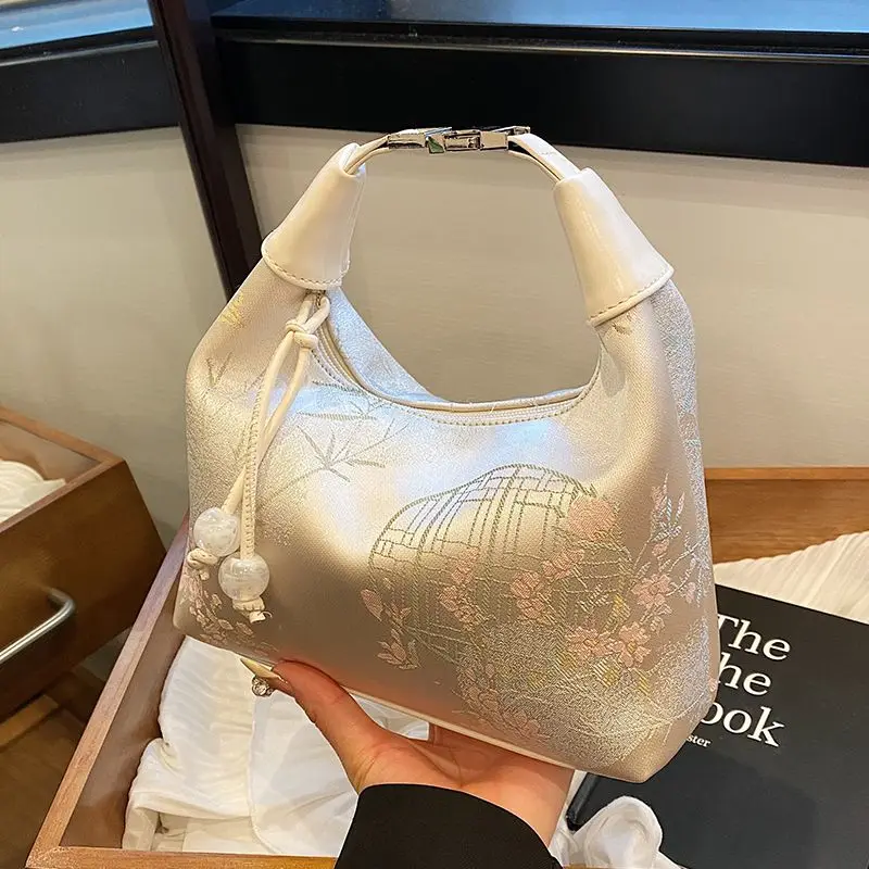 

Handheld New Chinese Style Underarm Bag for Women's 2024 Summer Embroidery Niche High-end Feeling Single Shoulder Crossbody Bag