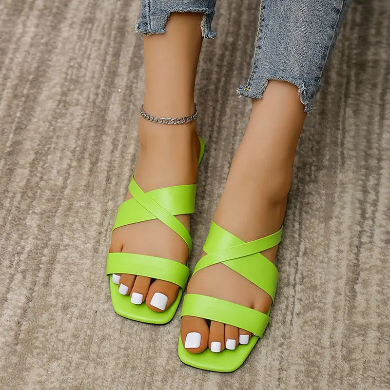 Сланцы женские на плоской подошве, повседневные шлепанцы, без застежки, летняя обувь, 2023
Сланцы женские на плоской подошве, повседневные шлепанцы, без застежки, летняя обувь, 2023