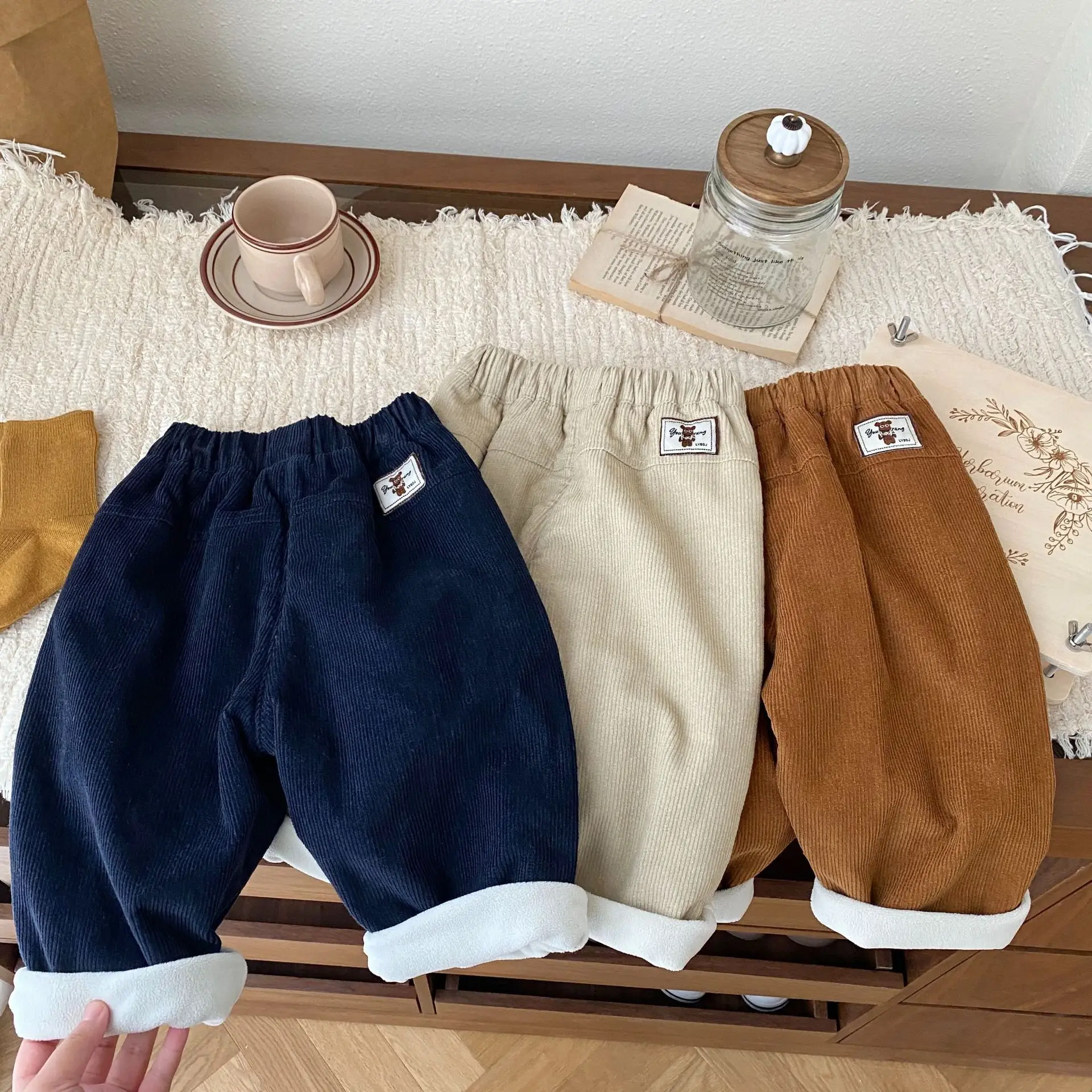 Kids Corduroy Pants 2023 Winter Korean 0-5Y Children's Solid Color Casual Pants Boys Plus Fleece Warm Trousers
Kids Corduroy Pants 2023 Winter Korean 0-5Y Children's Solid Color Casual Pants Boys Plus Fleece Warm Trousers