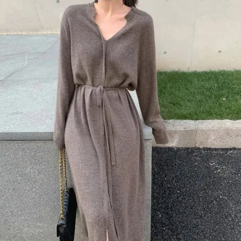 Knitted Dress for Women in Autumn and Winter, Paired with A Long and Elegant Sweater with A Bottom Skirt Pretty Women's Dresses
Knitted Dress for Women in Autumn and Winter, Paired with A Long and Elegant Sweater with A Bottom Skirt Pretty Women's Dresses