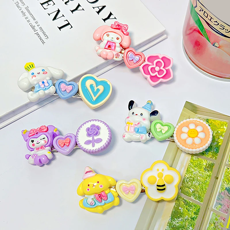 Заколка для волос Sanrio Kawaii, Мультяшные аксессуары для волос, милая супер милая акриловая тонкая заколка-вспышка для девушек
Заколка для волос Sanrio Kawaii, Мультяшные аксессуары для волос, милая супер милая акриловая тонкая заколка-вспышка для девушек