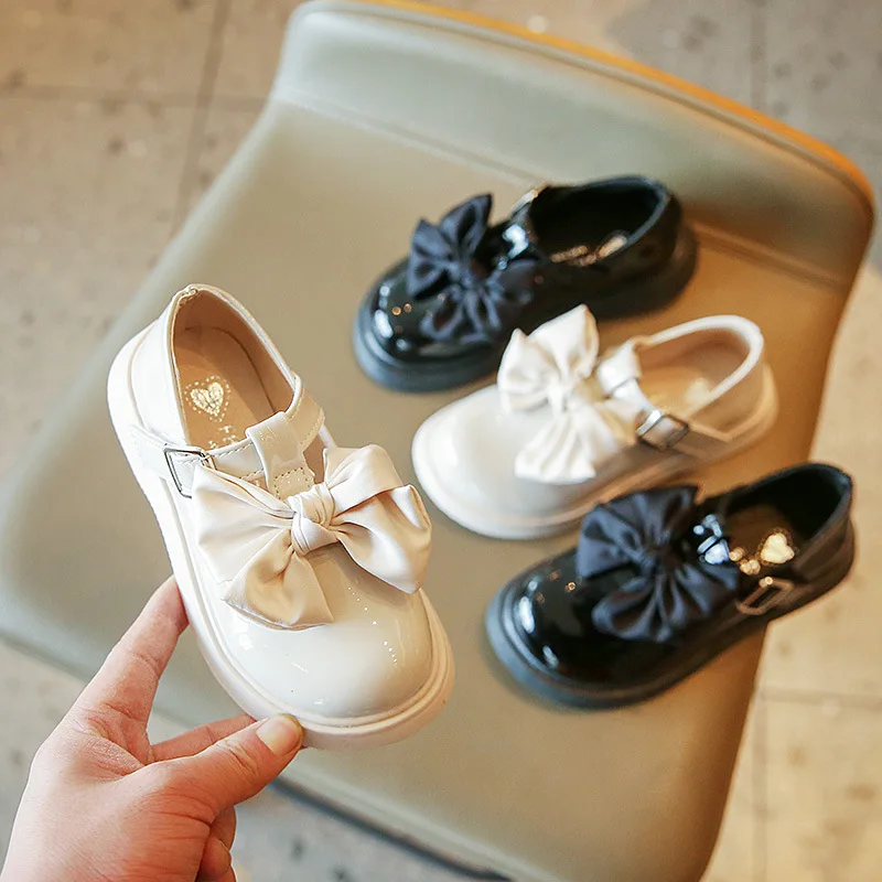 2023 New Girls Bow-knot Leather Shoes Fashion College Style Kids Princess Soft Soled Sneakers Children Dance Party Student Shoes
2023 New Girls Bow-knot Leather Shoes Fashion College Style Kids Princess Soft Soled Sneakers Children Dance Party Student Shoes