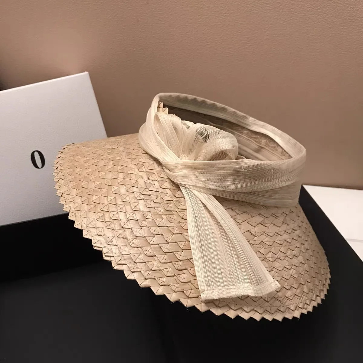 

New Summer Empty Top Sunflower Leaf Grass Hat Wide Brim Sun Hat Bucket Hat Summer Beach Fashion Luxury Hats Sombrero Mujer Playa