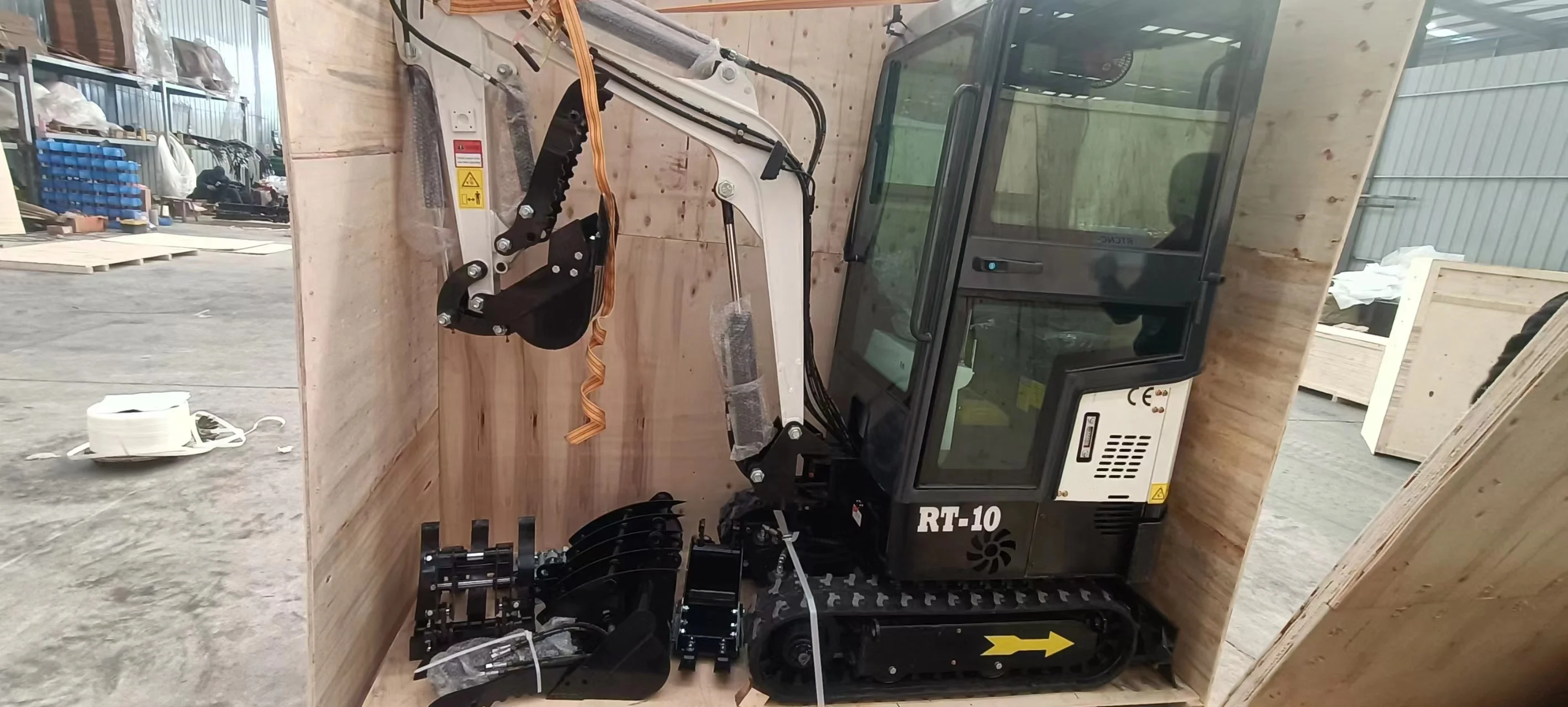 Chinese 1Ton Mini Excavator Digger Garden/Farm/Construction Use Crawler Mini Excavator Hot Sale
Chinese 1Ton Mini Excavator Digger Garden/Farm/Construction Use Crawler Mini Excavator Hot Sale