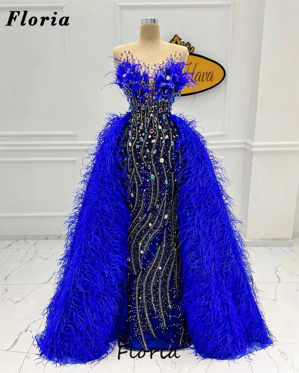 

Royal Blue Evening Dresses Luxury Feathers Skirt Custom Made Beading Women Wedding Party Gowns Robes Dubai Engagement Prom Dress