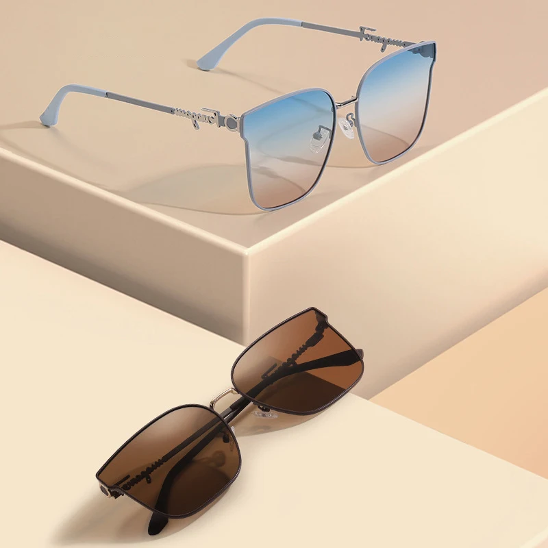 

Fashion Women Polarized Sunglasses Frame New Female Stylish Quality Sunglasses Shaes Multi Colors Woman Sunshades LS336