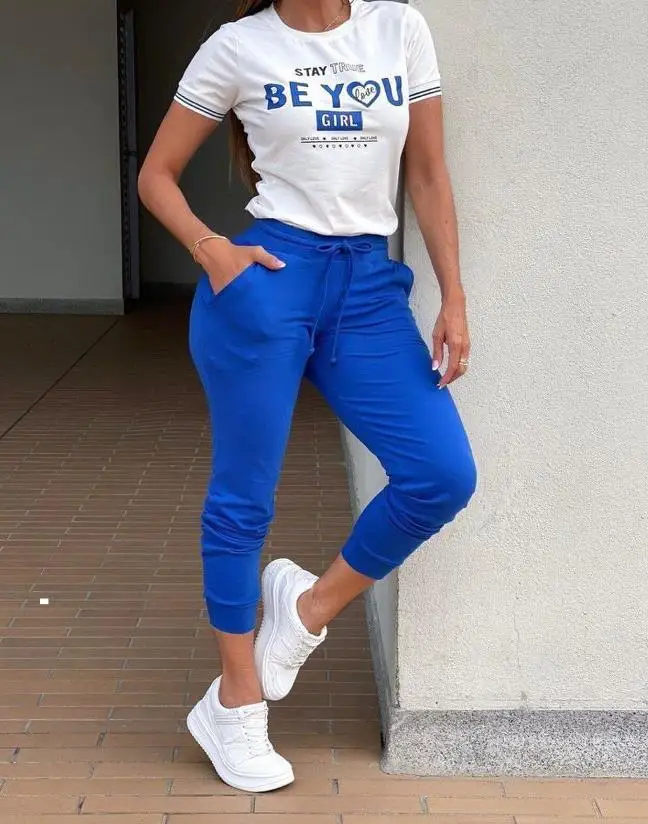 Elegant Stay True Be You Girl Print Striped Short Sleeve Top & Drawstring Pants Set Fashion 2023 Summer Casual Female Suit
Elegant Stay True Be You Girl Print Striped Short Sleeve Top & Drawstring Pants Set Fashion 2023 Summer Casual Female Suit