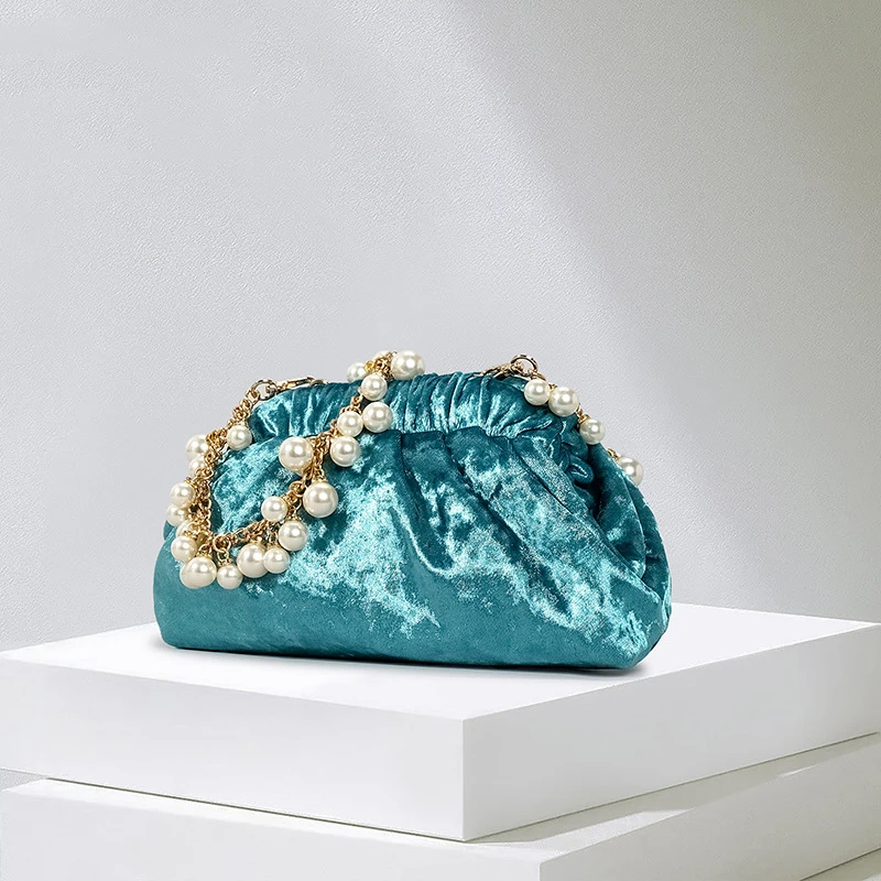 Retro Velvet Clip Shell Clutch Bags Luxury Pearls Chains Shoulder Crossbody Bag Fashion Evening Party Purses 2023
Retro Velvet Clip Shell Clutch Bags Luxury Pearls Chains Shoulder Crossbody Bag Fashion Evening Party Purses 2023