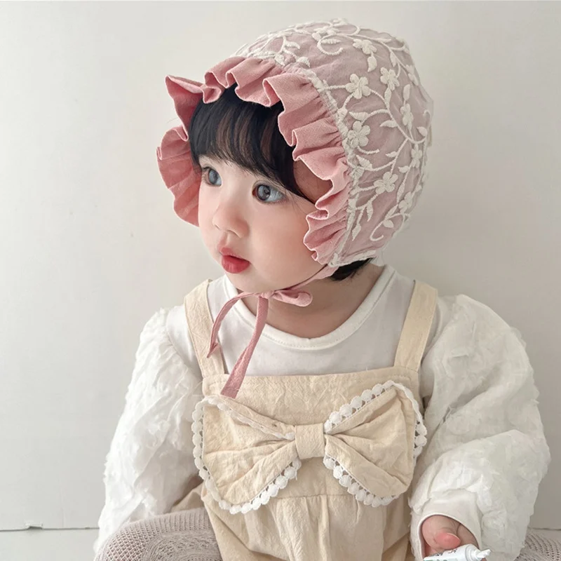 Flower Embroidered Baby Lace Hat Newborn Infant Summer Hat Girls Soft Beanie Bonnet Mesh Casual Caps Princess Headwears 35-43cm
Flower Embroidered Baby Lace Hat Newborn Infant Summer Hat Girls Soft Beanie Bonnet Mesh Casual Caps Princess Headwears 35-43cm