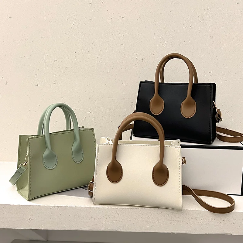 New Trend Fashion Retro Portable Shoulder Bag Simple Casual Color Contrast PU Leather Small Square Messenger Bag Handbag
New Trend Fashion Retro Portable Shoulder Bag Simple Casual Color Contrast PU Leather Small Square Messenger Bag Handbag