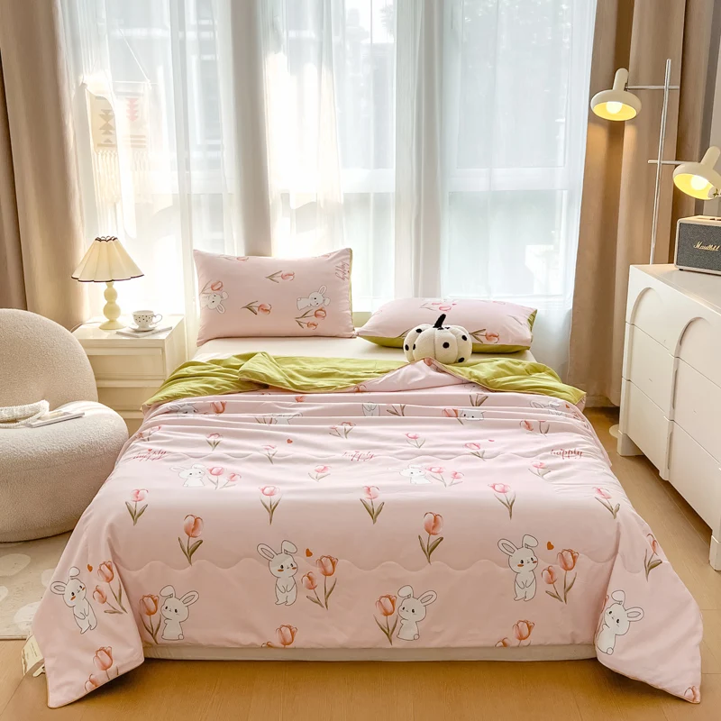 Summer Quilt Floral Style Duvets Single/Queen Size Comforter Thin Duvets Skin-friendly Bedspread edredones (No Pillowcase) Summer Quilt Floral Style Duvets Single/Queen Size Comforter Thin Duvets Skin-friendly Bedspread edredones (No Pillowcase)