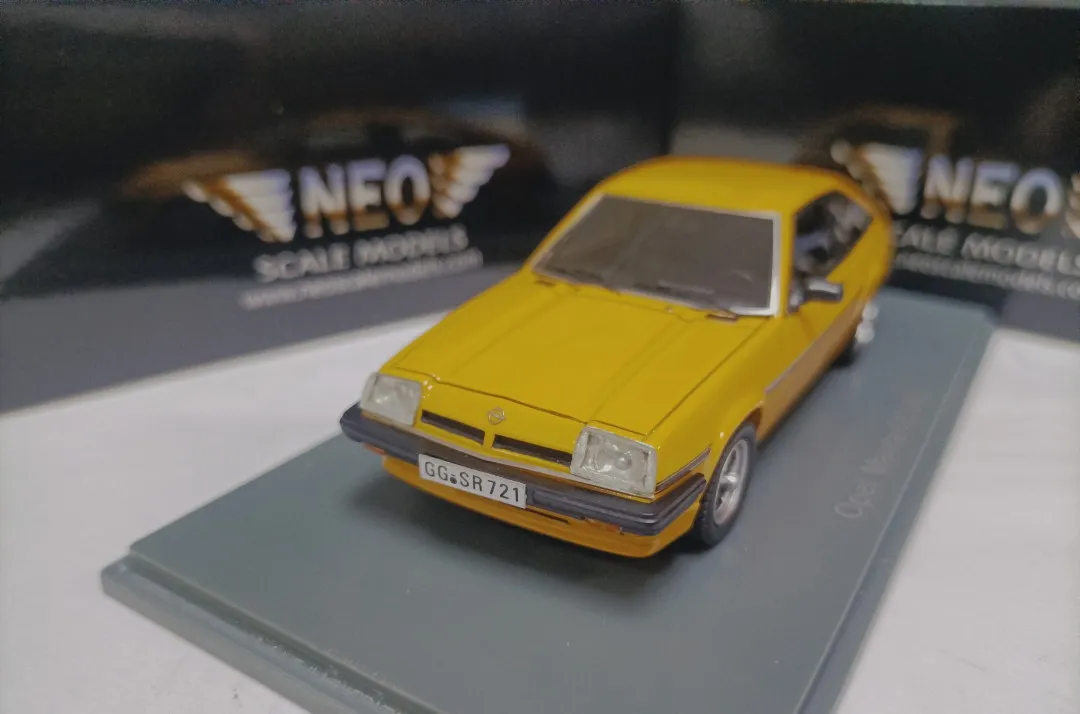 Neo 1/43 Opel Manta CC SR 1976 Collector Edition Metal Diecast Model Toy Gift
Neo 1/43 Opel Manta CC SR 1976 Collector Edition Metal Diecast Model Toy Gift