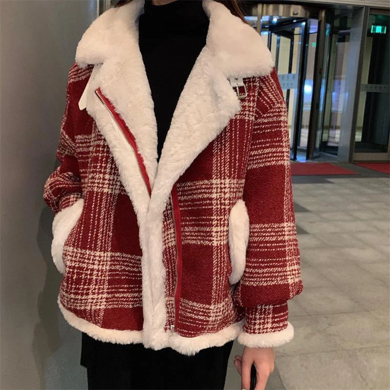 Rimocy 2023 New Winter Thick Warm Plush Jacket Women Long Sleeve Fleece Thicken Coat Woman Chic Mixed Collor Fur Outwear Female
Rimocy 2023 New Winter Thick Warm Plush Jacket Women Long Sleeve Fleece Thicken Coat Woman Chic Mixed Collor Fur Outwear Female