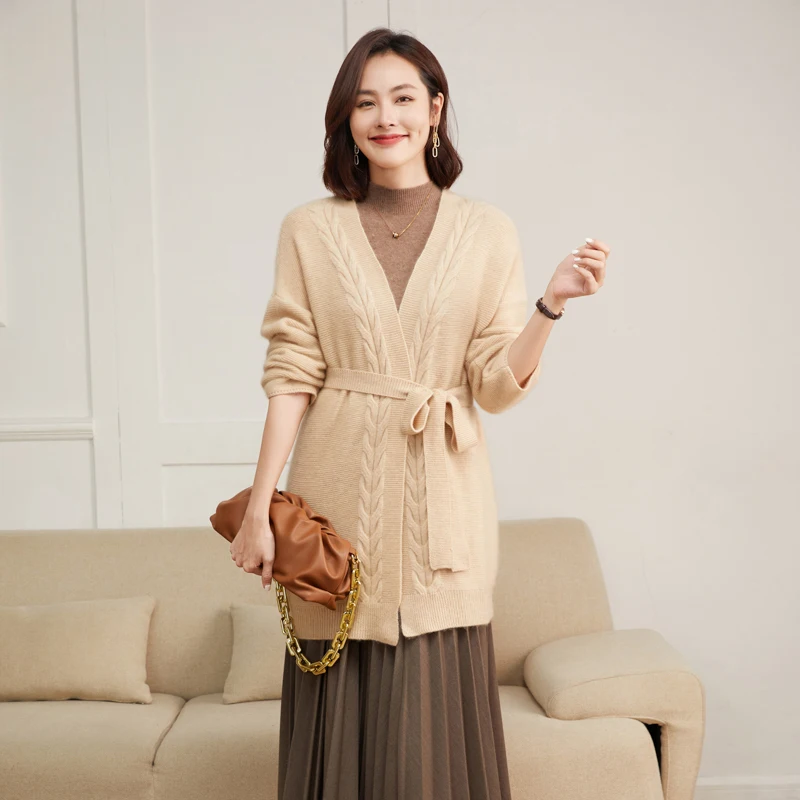 2023 Spring and Summer Fashion New 100% Pure Cashmere Medium Length Cardigan Women's V-neck Loose Cashmere Sweater Knitted Coat
2023 Spring and Summer Fashion New 100% Pure Cashmere Medium Length Cardigan Women's V-neck Loose Cashmere Sweater Knitted Coat