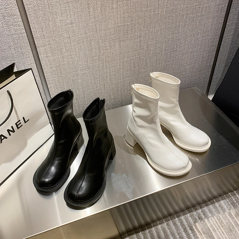 Big Toe Boots Women's Thick Heel Back Zipper White Short Boots Round Toe 2020 Autumn and Winter High Heel Boots for Women
Big Toe Boots Women's Thick Heel Back Zipper White Short Boots Round Toe 2020 Autumn and Winter High Heel Boots for Women