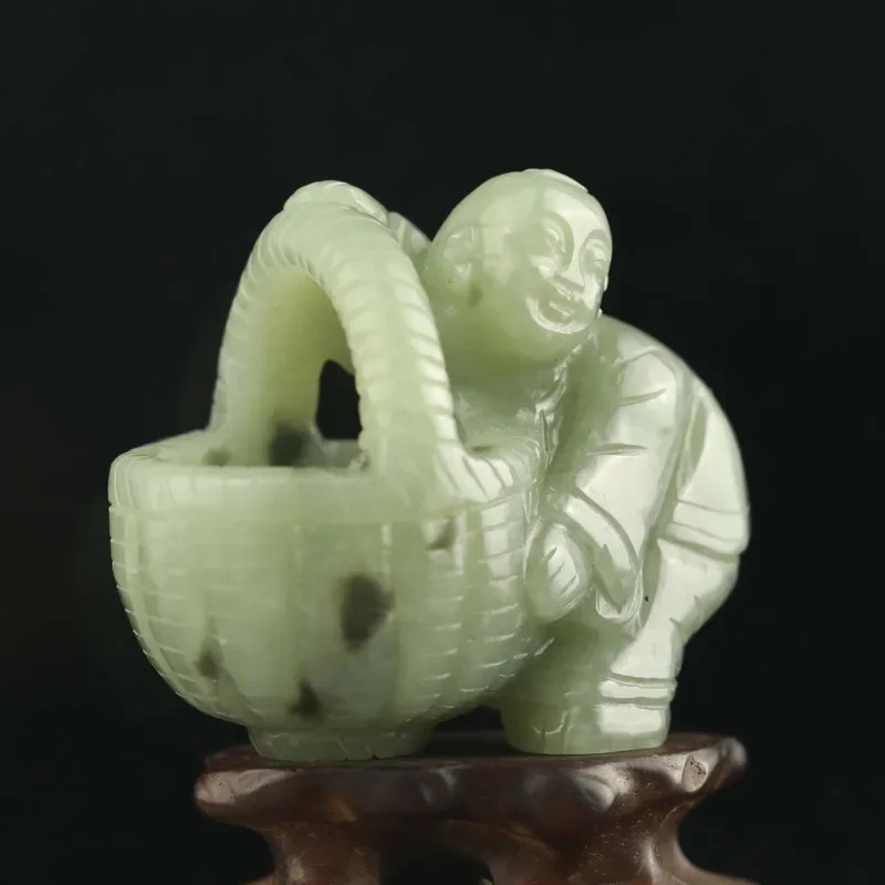 China old natural hetian jade hand-carved statue pot boy basket brush washer y 
China old natural hetian jade hand-carved statue pot boy basket brush washer y