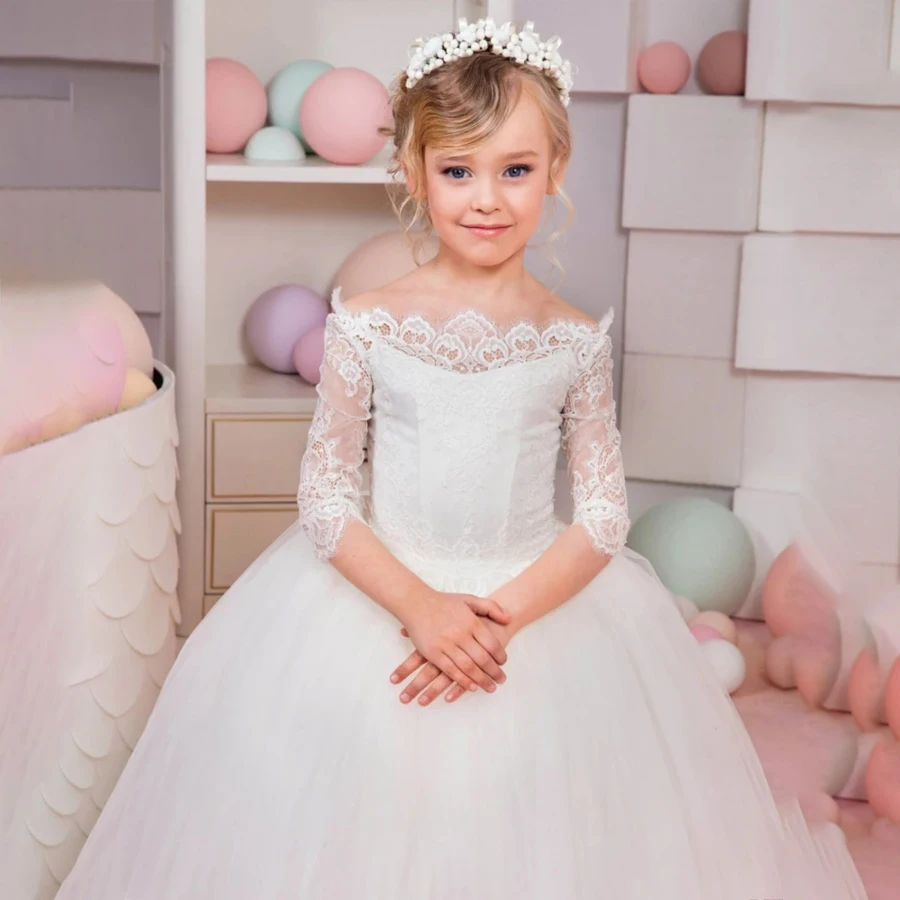 White Floral Applique Lace Flower Girl Dress Half Sleeve Tulle Banquet Formal Gowns Cute Princess First Communion Gown فساتين اط
White Floral Applique Lace Flower Girl Dress Half Sleeve Tulle Banquet Formal Gowns Cute Princess First Communion Gown فساتين اط