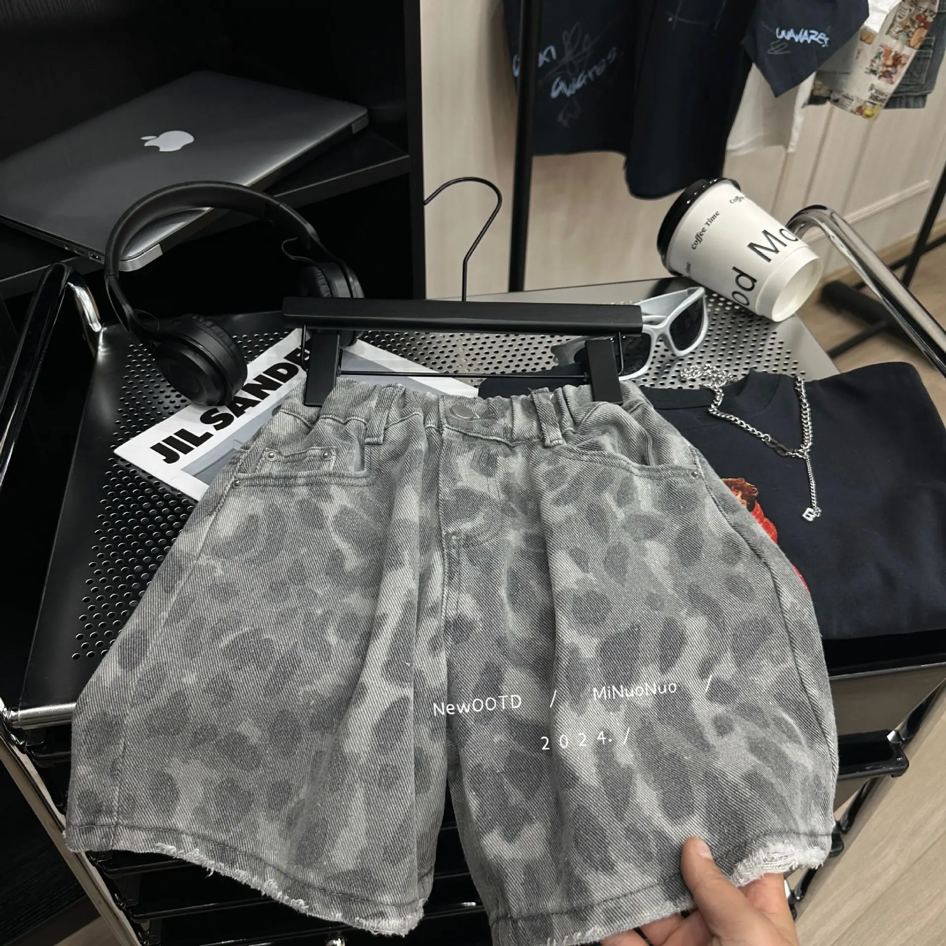 Children Clothing Kids Fashion Casual Jeans 2024 Summer Korean Style Boy Leopard Print Handsome Casual All Match Loose Shorts
Children Clothing Kids Fashion Casual Jeans 2024 Summer Korean Style Boy Leopard Print Handsome Casual All Match Loose Shorts