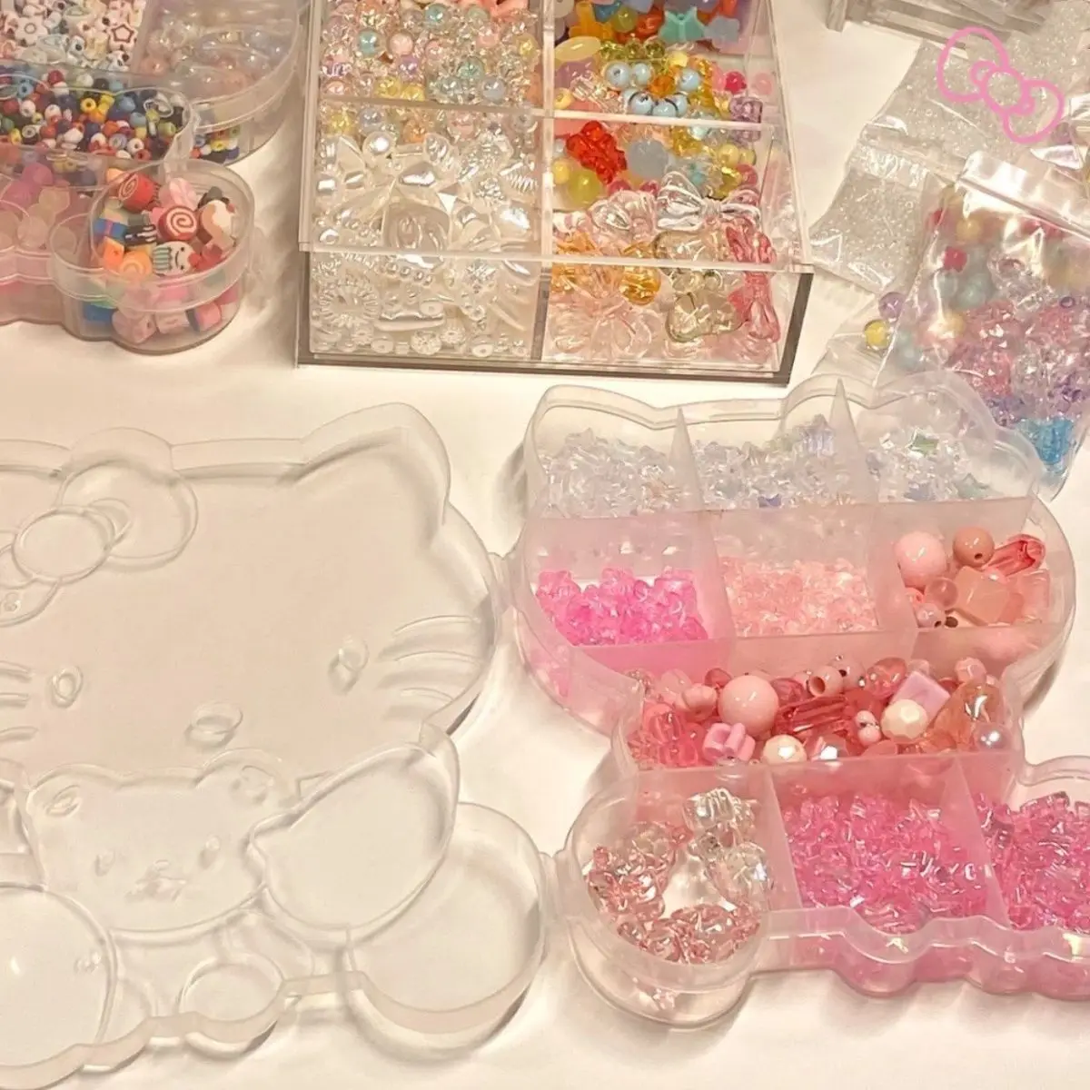 1PCS Hello Kitty Storage Box Accessoires Necklace Earring Pills Organizer Jewelry Nail Beads Plastic Pink White Rhinestone Gift
1PCS Hello Kitty Storage Box Accessoires Necklace Earring Pills Organizer Jewelry Nail Beads Plastic Pink White Rhinestone Gift