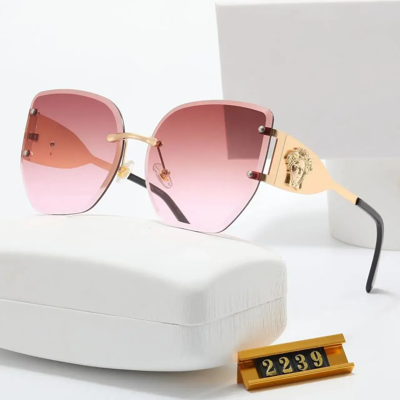 

Luxury brand new European and American men's and women's fashionable sunglasses frameless sunglasses retro glasses gafas de sol