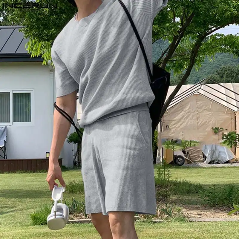 2023 Men Sets Solid Color Loose Streetwear O-neck Short Sleeve T Shirt & Shorts 2PCS Korean Style Fashion Men Casual Suits S-5XL
2023 Men Sets Solid Color Loose Streetwear O-neck Short Sleeve T Shirt & Shorts 2PCS Korean Style Fashion Men Casual Suits S-5XL