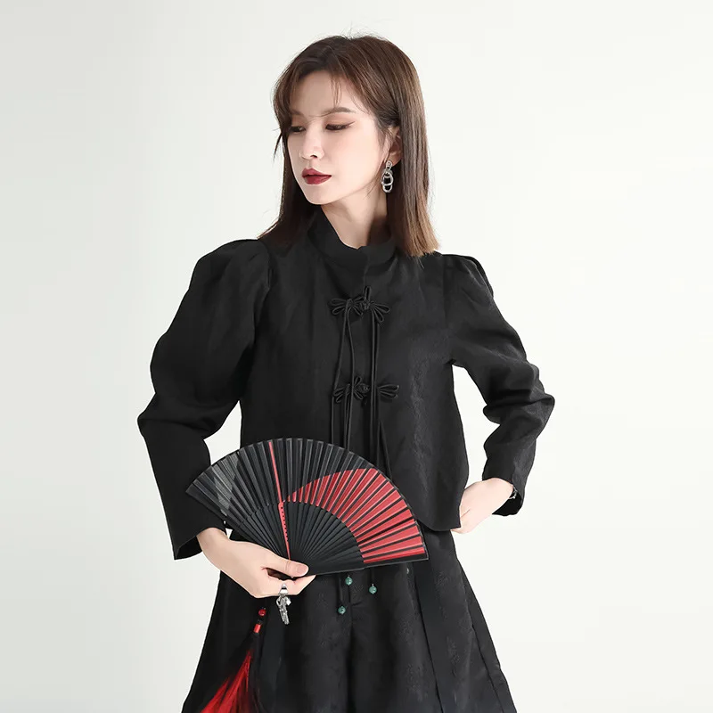 2024 new Chinese style top women's senior sense streamer disc buckle tassel bubble sleeve slimming national style T-shirt
2024 new Chinese style top women's senior sense streamer disc buckle tassel bubble sleeve slimming national style T-shirt