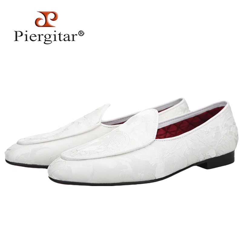 Piergitar 2022 New Black And White Color Three-Dimensional Thread Flower Silk Men's Loafers Handmade Moccasin For Party/Wedding
Piergitar 2022 New Black And White Color Three-Dimensional Thread Flower Silk Men's Loafers Handmade Moccasin For Party/Wedding