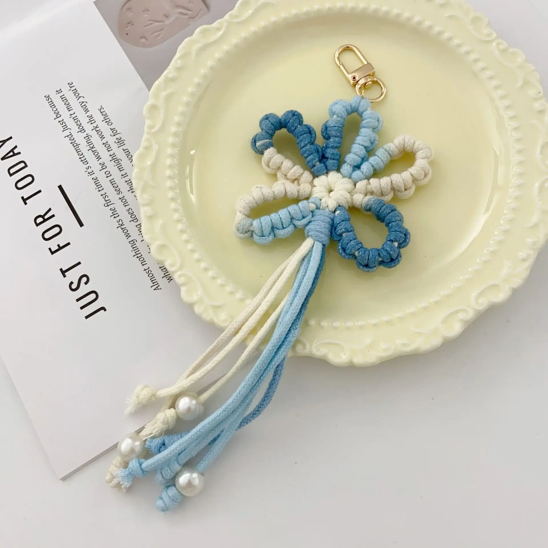 Boho Braided Flower Keychain - Macrame Tassel Car Charm 9 Sb11d2dc17c3d4c9296a6245bafa0bbf7u