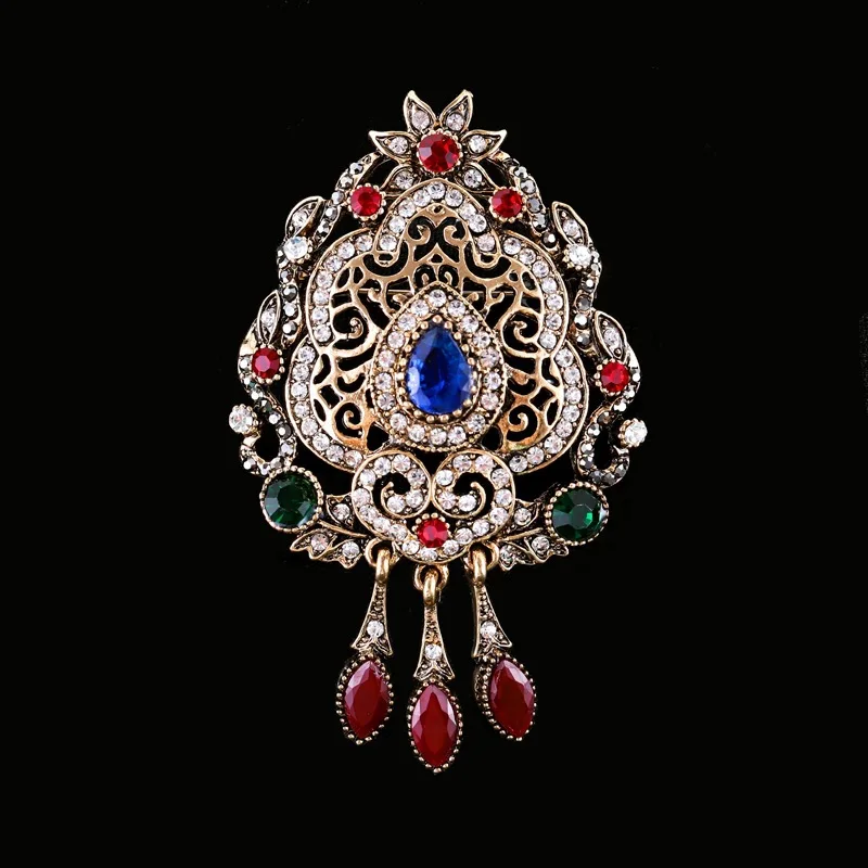 Retro Palace Style Crystal Stone Geometric Metal Brooch Men's and Women's Suit Coat Temperament Pins Gentleman's Accessories
Retro Palace Style Crystal Stone Geometric Metal Brooch Men's and Women's Suit Coat Temperament Pins Gentleman's Accessories