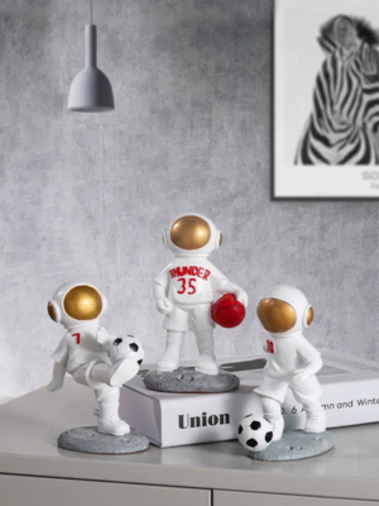 Football Man Sculpture Astronaut Fashion Vase Creative Modern Resin Cosmonaut Model Ornament Decorations Garden Statue Home
Football Man Sculpture Astronaut Fashion Vase Creative Modern Resin Cosmonaut Model Ornament Decorations Garden Statue Home