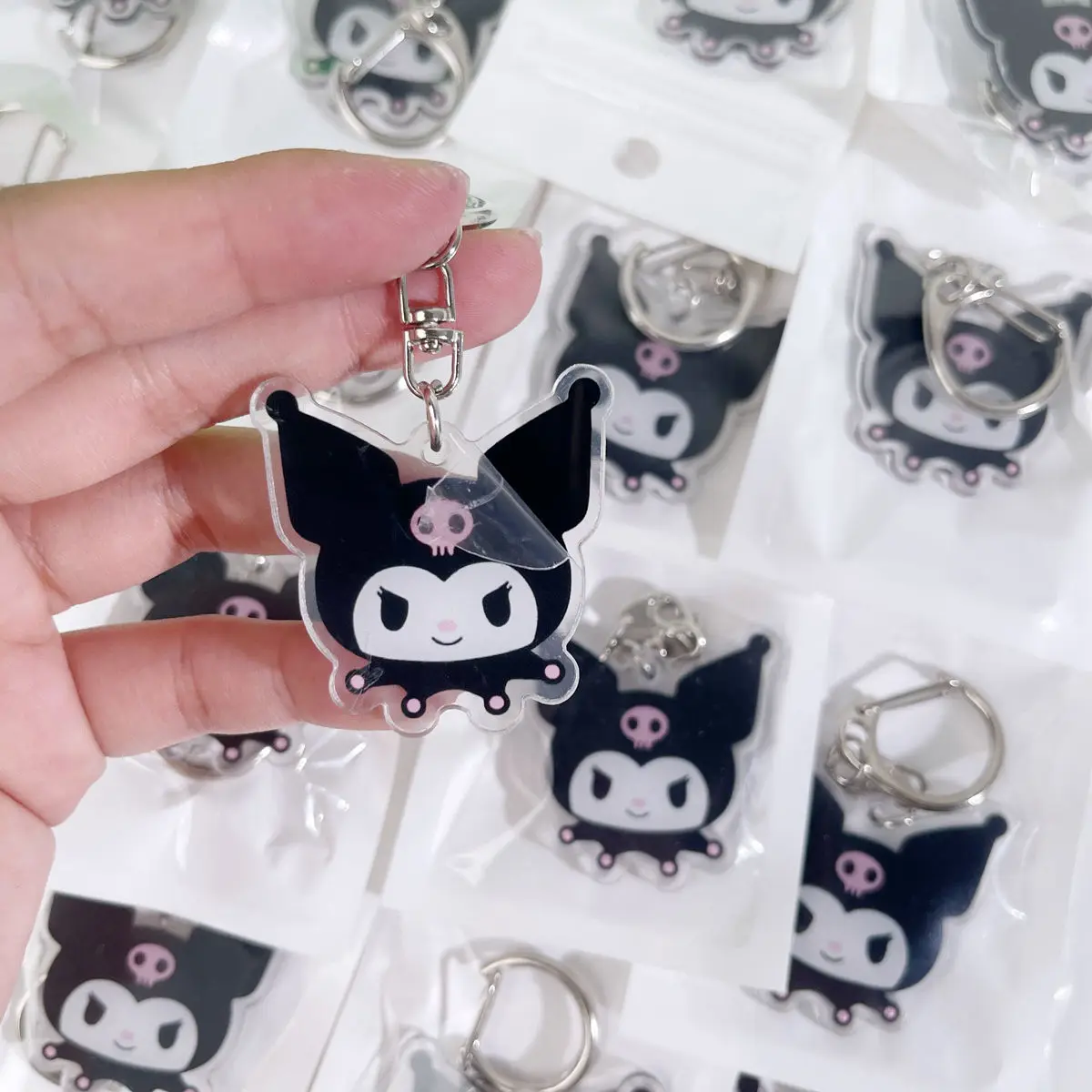 Новинка, брелок для ключей Sanrio Kuromi Kawaii Ins, брелок для автомобиля, аксессуары, подвесное украшение для сумки, детские подарки, игрушка
Новинка, брелок для ключей Sanrio Kuromi Kawaii Ins, брелок для автомобиля, аксессуары, подвесное украшение для сумки, детские подарки, игрушка