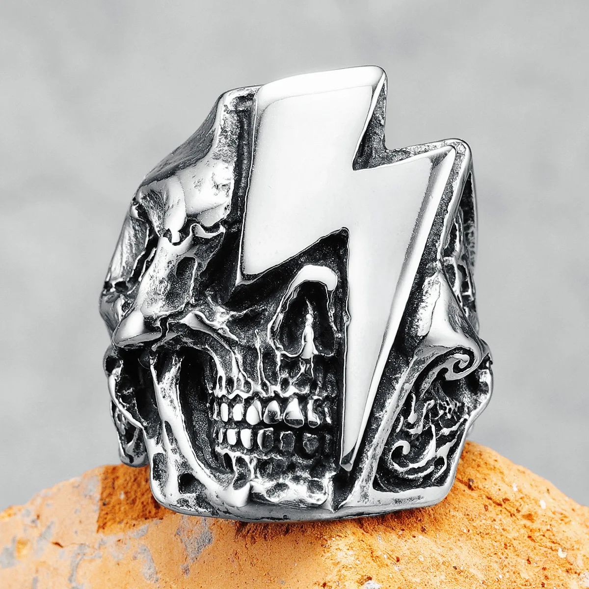 Rock Sull Rings Lightning Punk Men 316L Stainless Steel Ring Rockin Star Party Rap for Friend Male Biker Rider Jewelry Best Gift Rock Sull Rings Lightning Punk Men 316L Stainless Steel Ring Rockin Star Party Rap for Friend Male Biker Rider Jewelry Best Gift