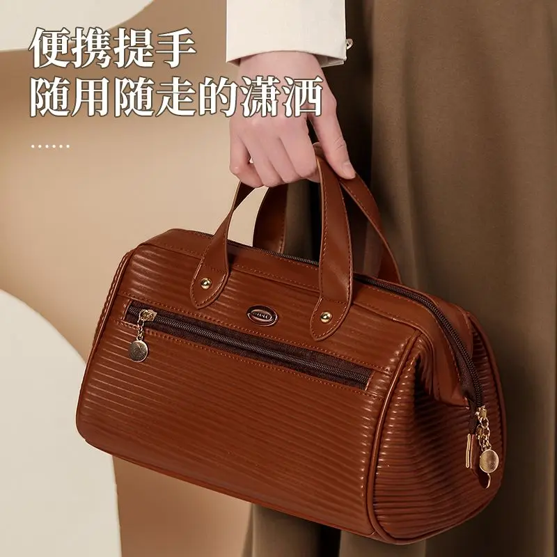 2023 Women's Makeup Bag Cosmetics Storage Bag Portable Storage Wash Bag Travel Portable Makeup Bag Chic Fashion Storage Bag
2023 Women's Makeup Bag Cosmetics Storage Bag Portable Storage Wash Bag Travel Portable Makeup Bag Chic Fashion Storage Bag