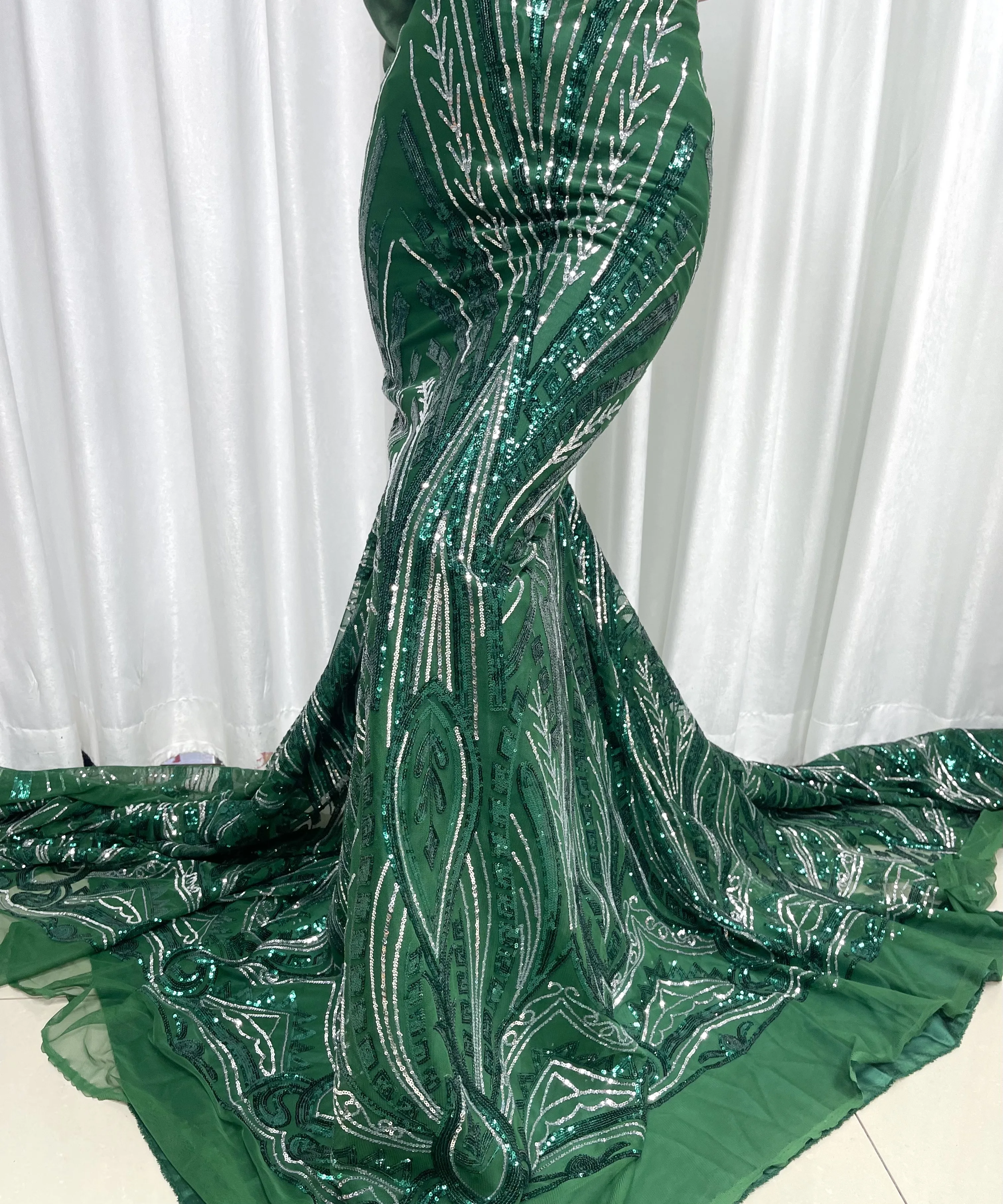 Green African Sequins Tulle Lace Fabric 2023 High Quality French Sequence Embroidery Mesh Lace Fabric Nigerian For Party Dresses
Green African Sequins Tulle Lace Fabric 2023 High Quality French Sequence Embroidery Mesh Lace Fabric Nigerian For Party Dresses