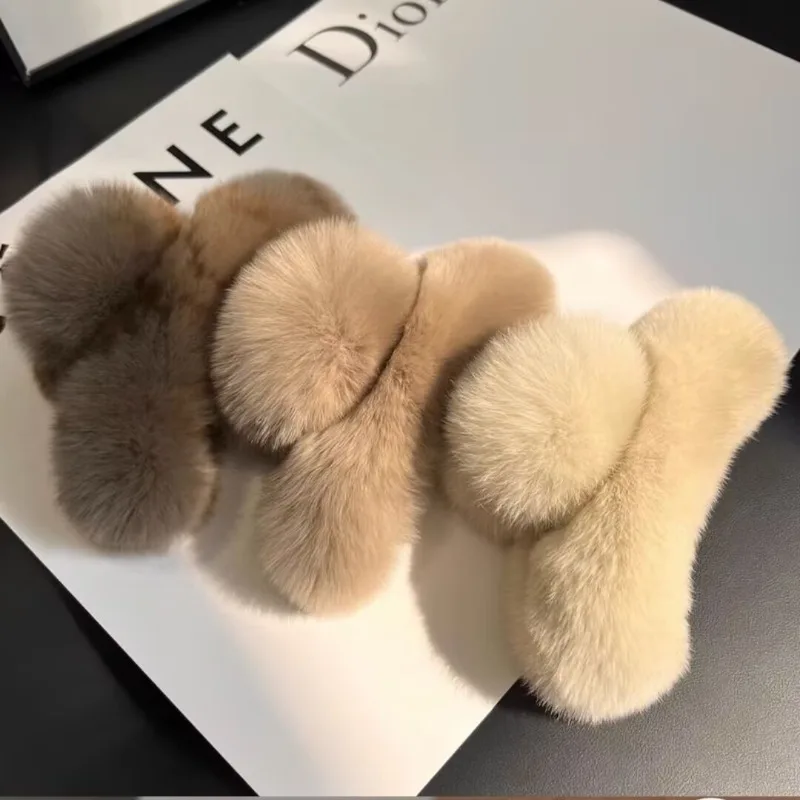 Women Rabbit Hair Claw Clip Faux Fur Big Crab Hair Clips Winter Hairpin Cute Plush Ponytail Girl Hair Barrettes Hair Accessories
Women Rabbit Hair Claw Clip Faux Fur Big Crab Hair Clips Winter Hairpin Cute Plush Ponytail Girl Hair Barrettes Hair Accessories