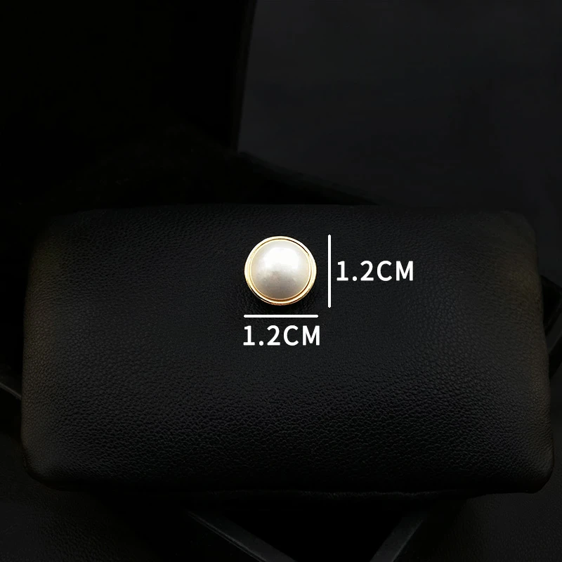 1151 Simple Versatile Anti-Exposure Brooch Women Clasp Original Design Pearl Element Round Small Buckle Mini Collar Pin Jewelry
1151 Simple Versatile Anti-Exposure Brooch Women Clasp Original Design Pearl Element Round Small Buckle Mini Collar Pin Jewelry