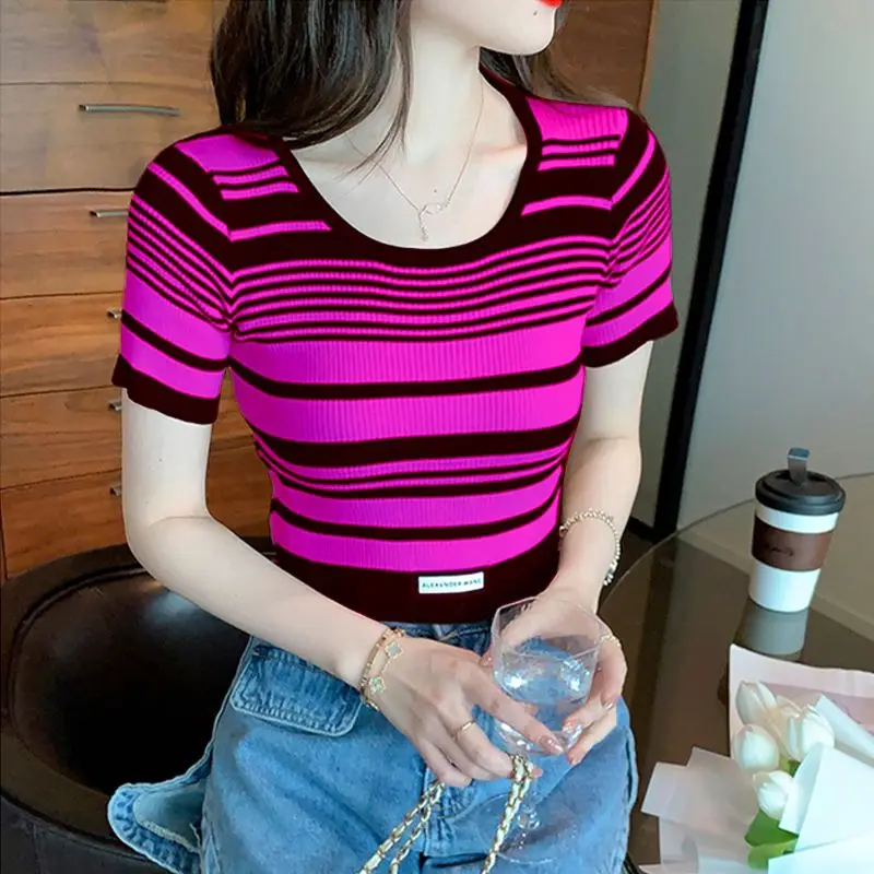 Plus Size Ice Silk Short Sleeve T-shirt Women's Summer Beautiful Cropped Unique Top
Plus Size Ice Silk Short Sleeve T-shirt Women's Summer Beautiful Cropped Unique Top
